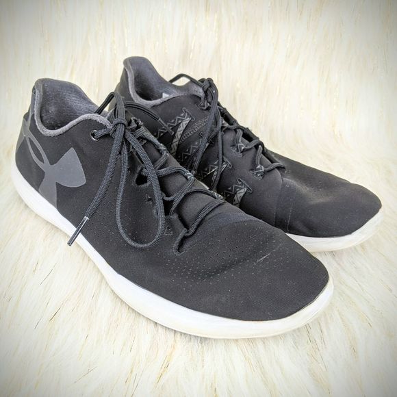 under armour women's street precision low sneaker